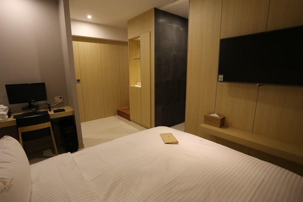 Suwon Top Cloud Hotel ภายนอก รูปภาพ