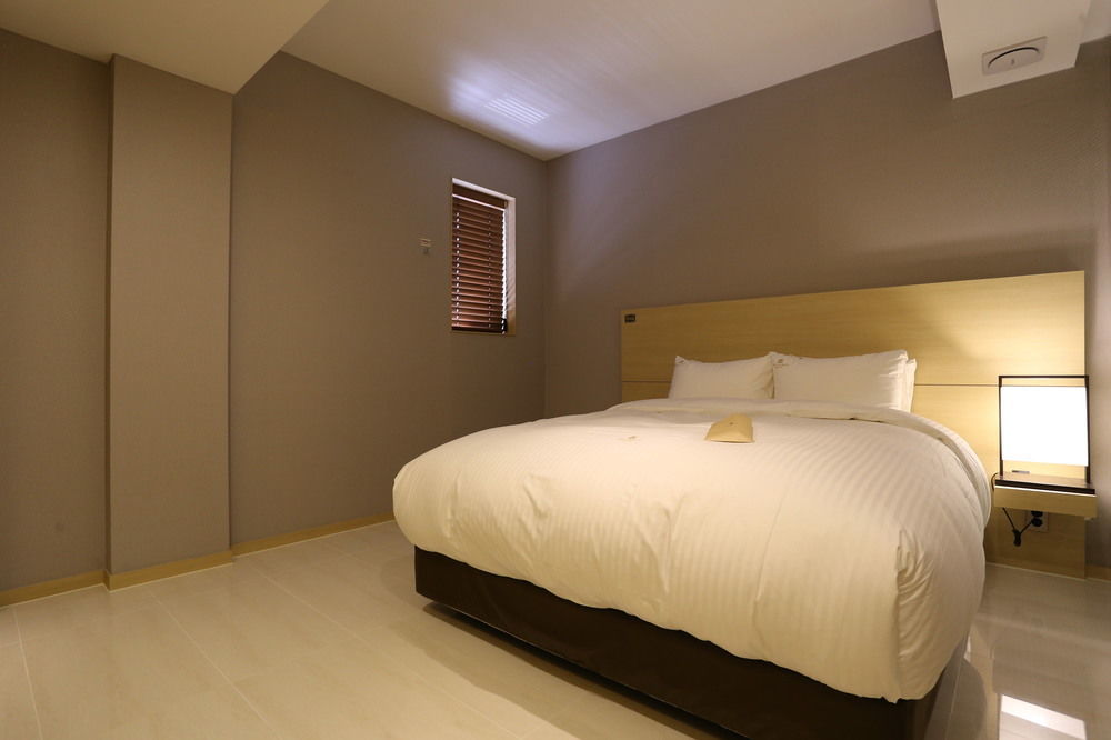 Suwon Top Cloud Hotel ภายนอก รูปภาพ