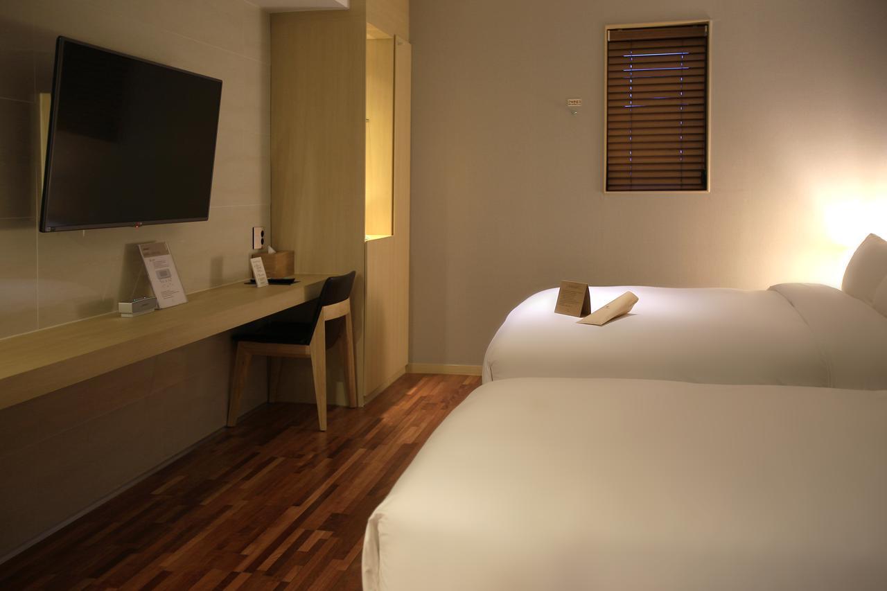 Suwon Top Cloud Hotel ภายนอก รูปภาพ