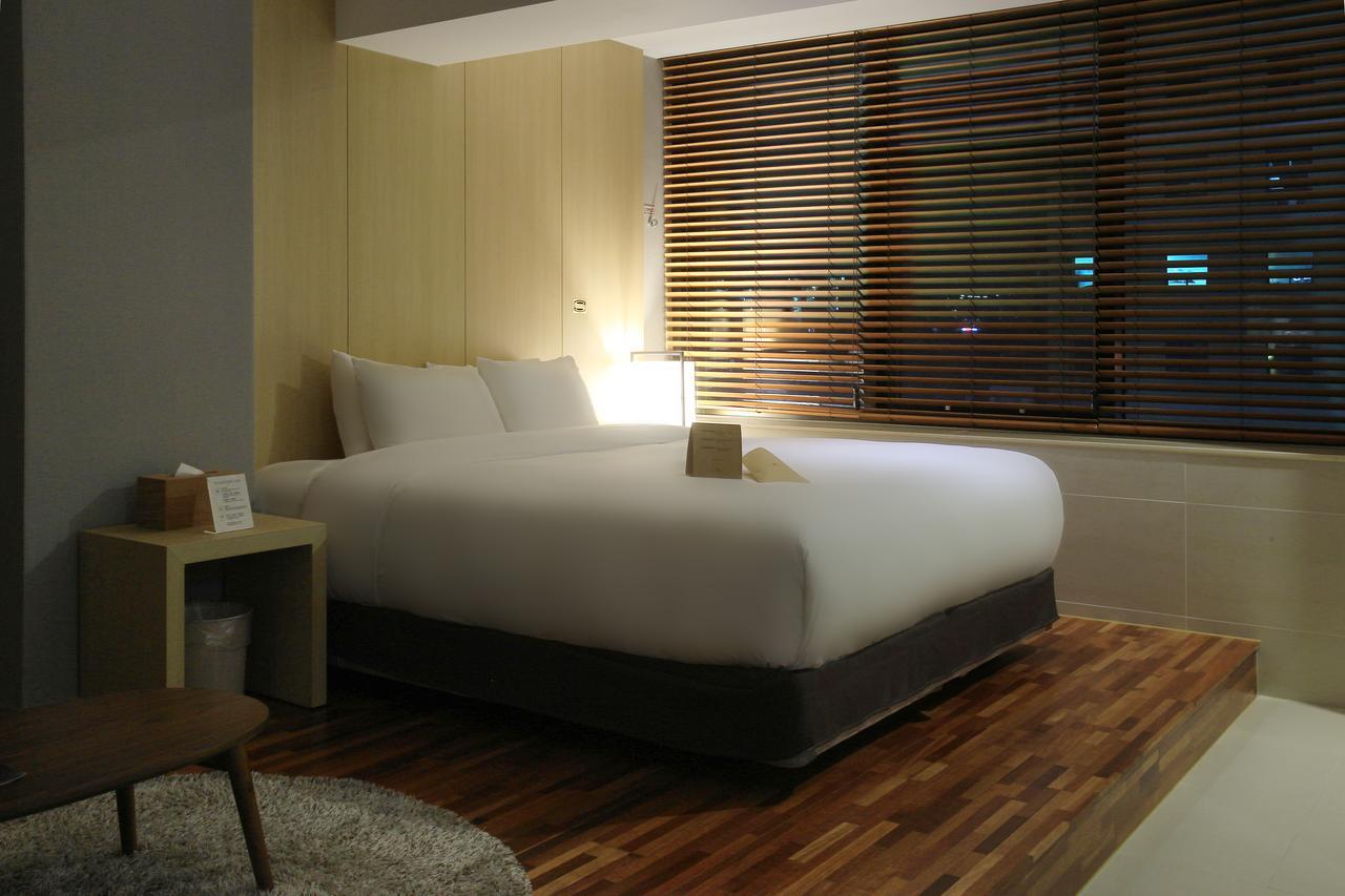 Suwon Top Cloud Hotel ภายนอก รูปภาพ