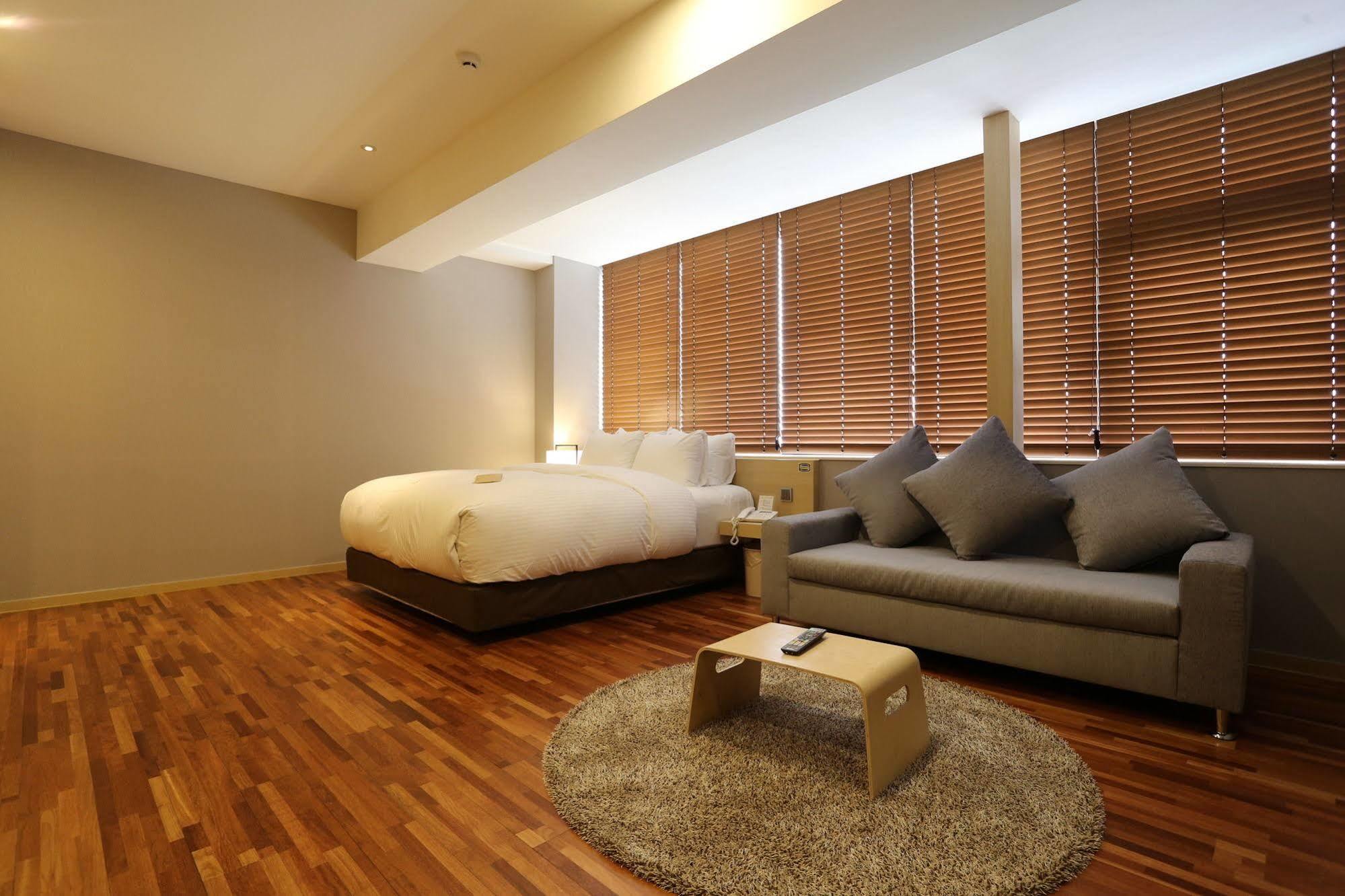 Suwon Top Cloud Hotel ภายนอก รูปภาพ