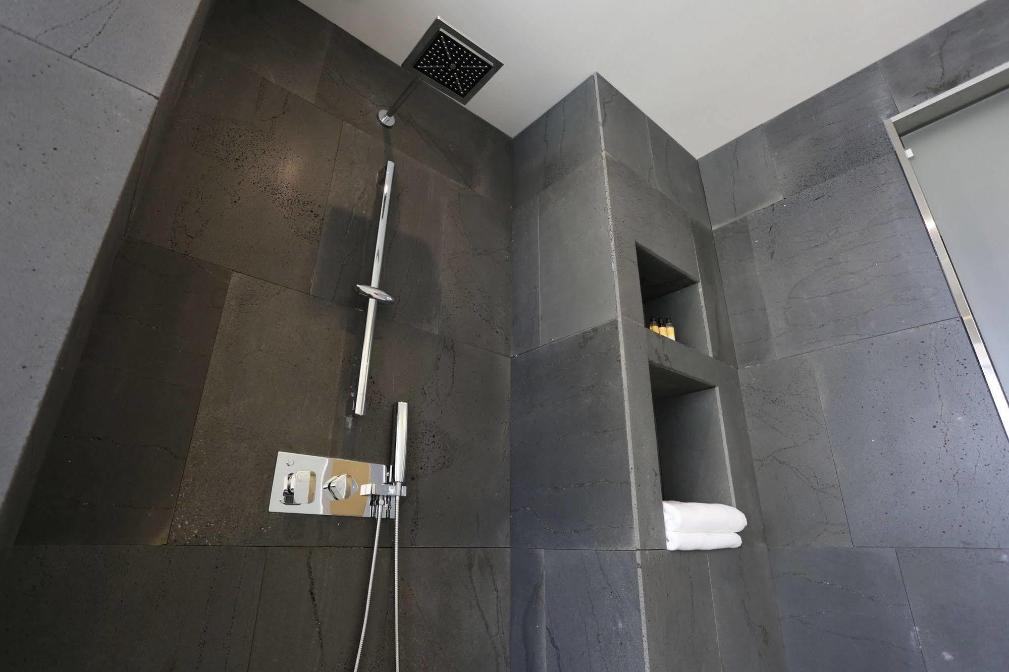Suwon Top Cloud Hotel ภายนอก รูปภาพ